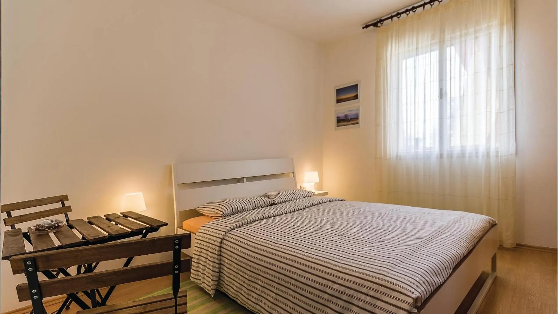 Cozy Apartment In Kavran With Wifi